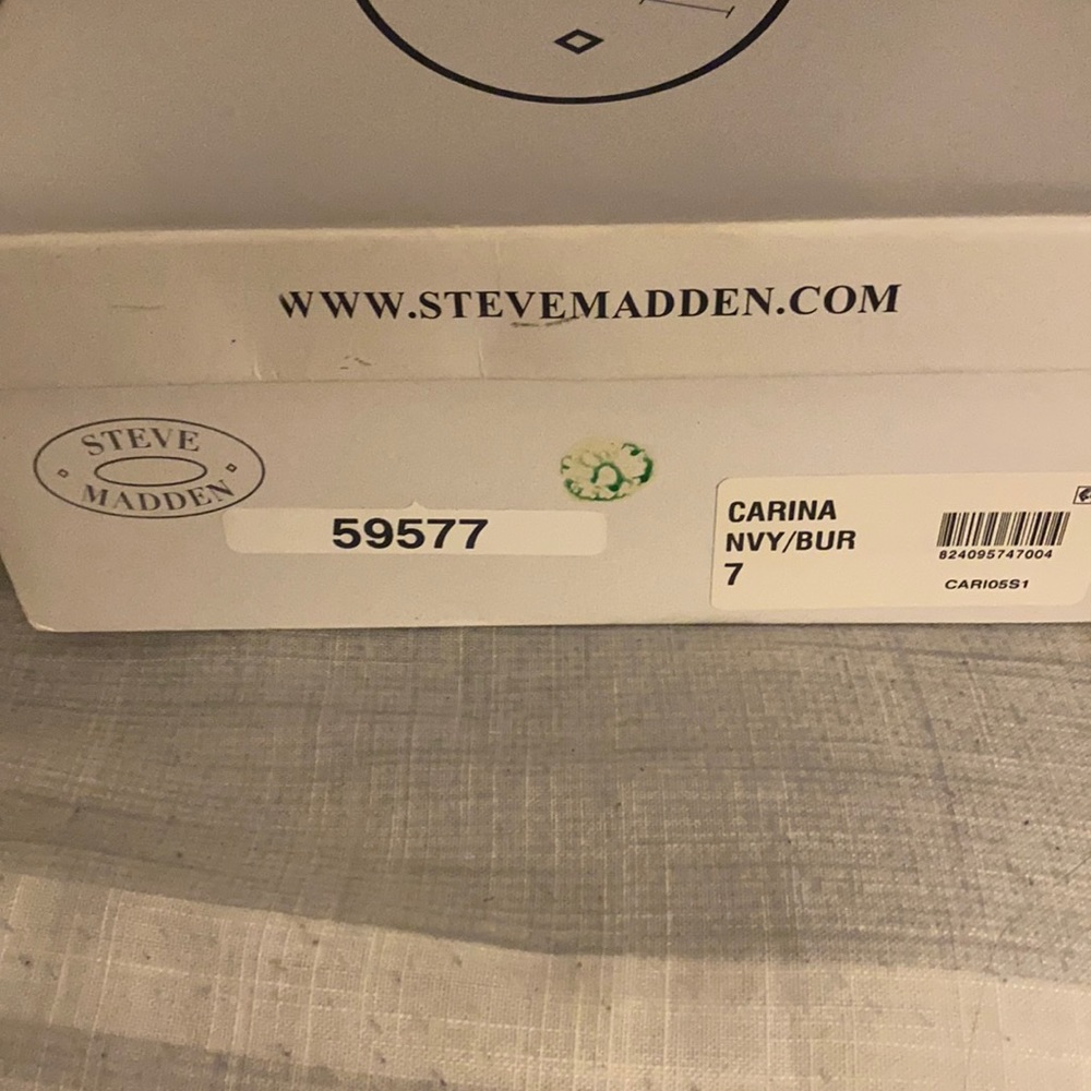 Steve Madden navy heels size 7